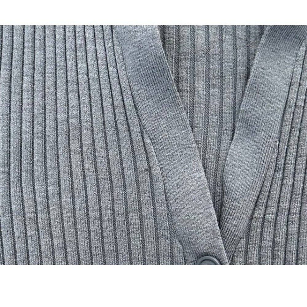 Aerie Collared Cropped Button Down Cardigan M Blue 90s Preppy Clean Girl - Picture 10 of 10